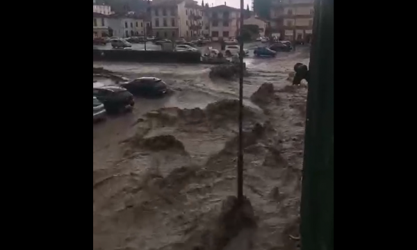 Sesto Fiorentino Allerta rossa esondato torrente Rimaggio. sedi universitarie chiuse 14/15 marzo